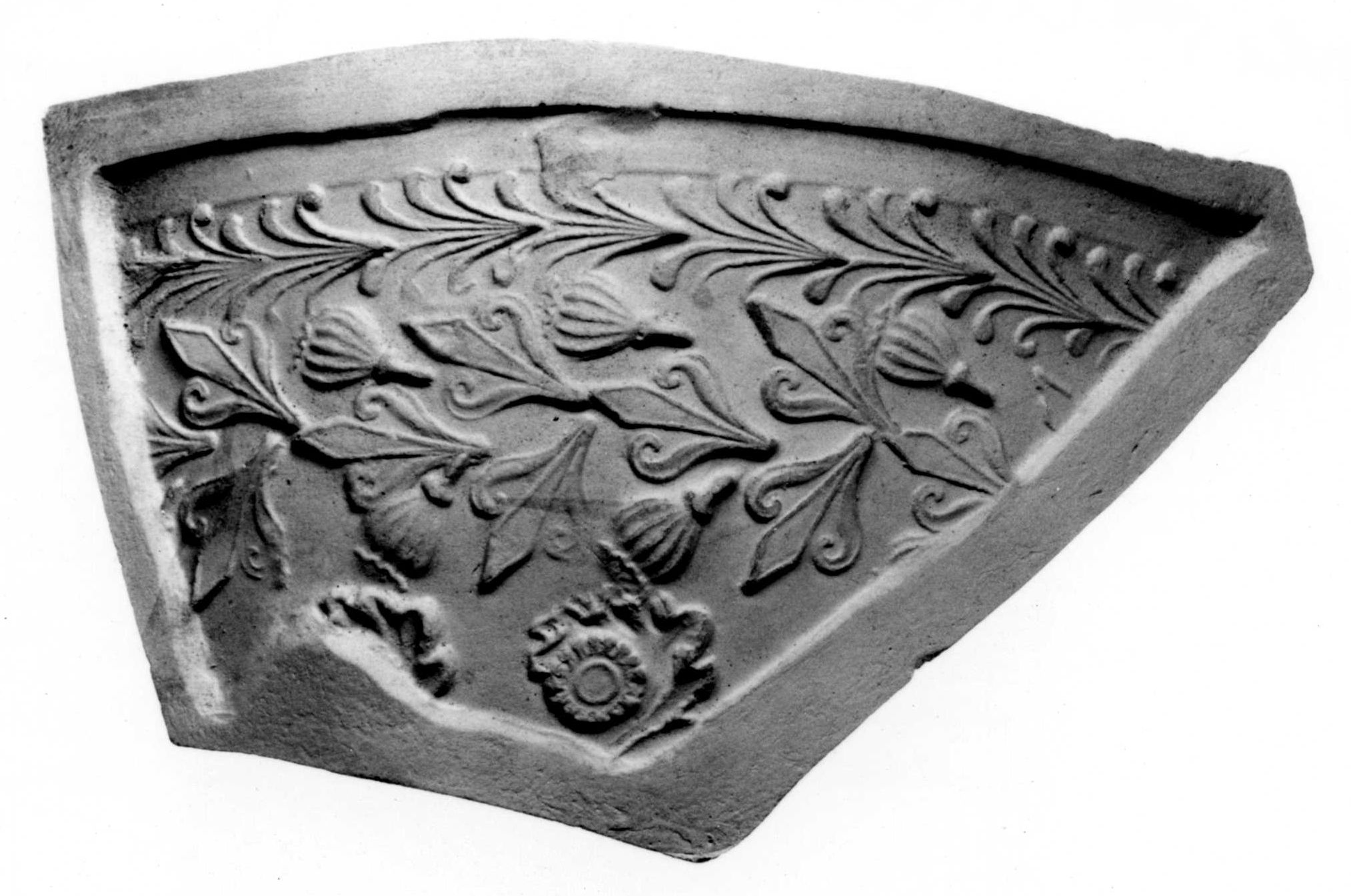 Ausguss aus römischer Formschüssel, Fragment