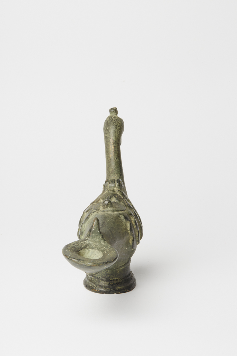 Lampe in Pfauenform
