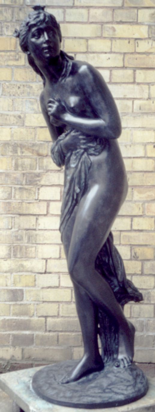 Beim Bade überraschte Nymphe