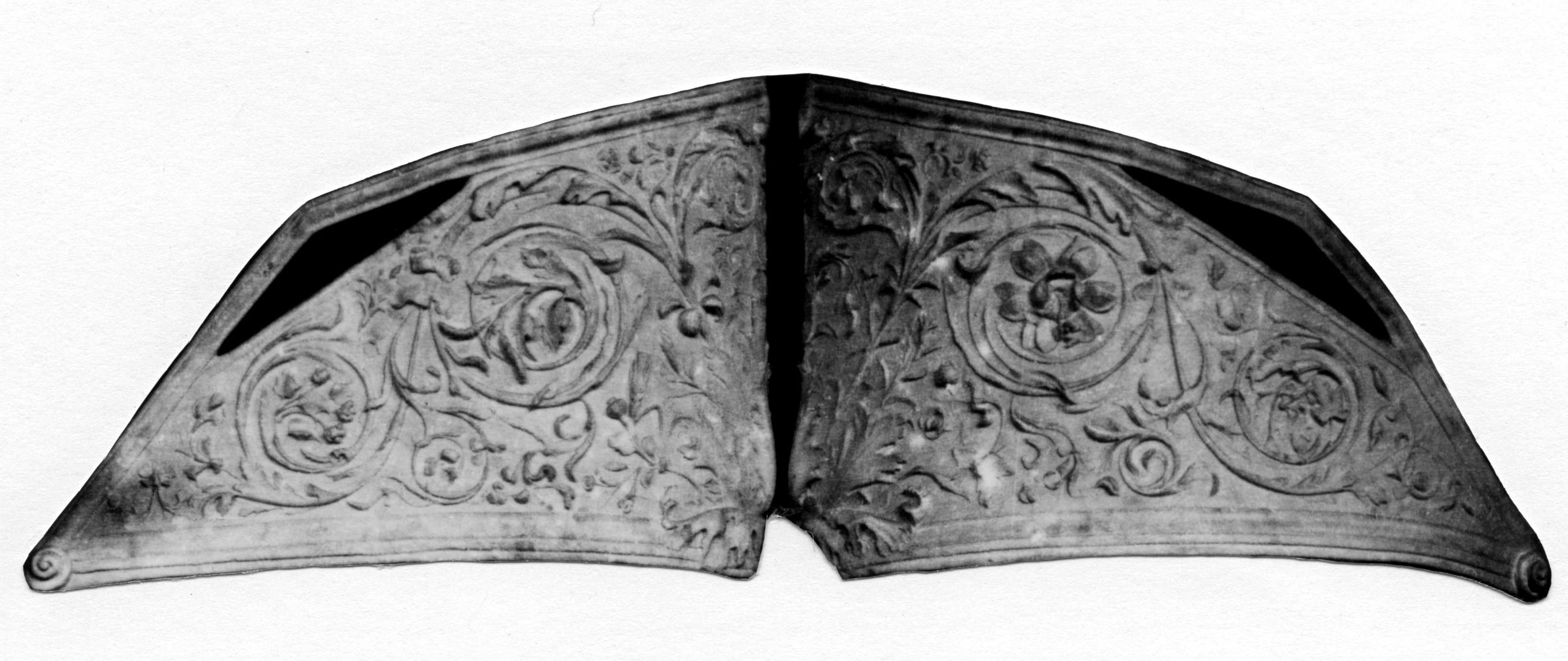 Chariot Seat with Tendril Ornament