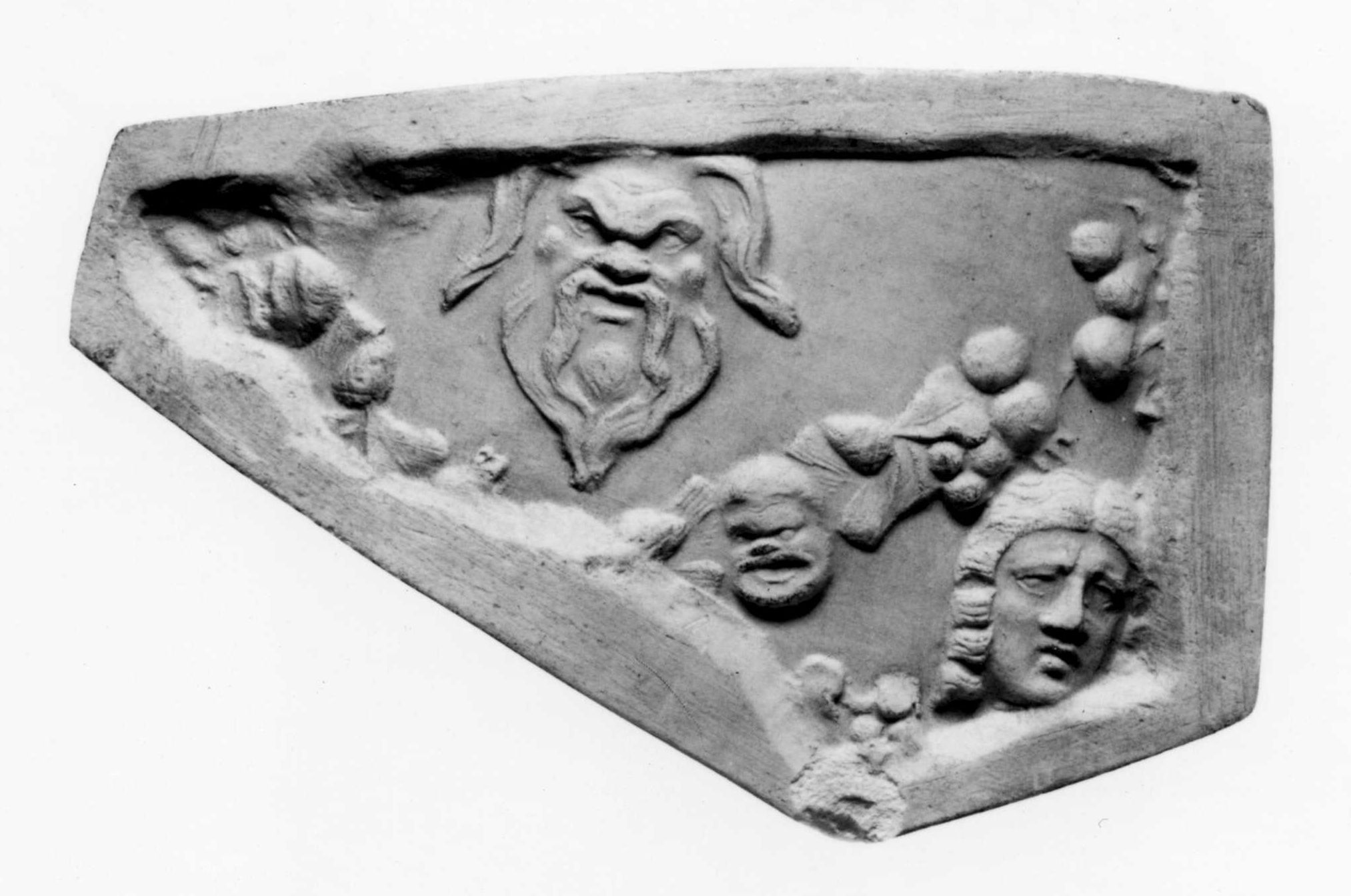 Ausguss aus römischer Formschüssel, Fragment