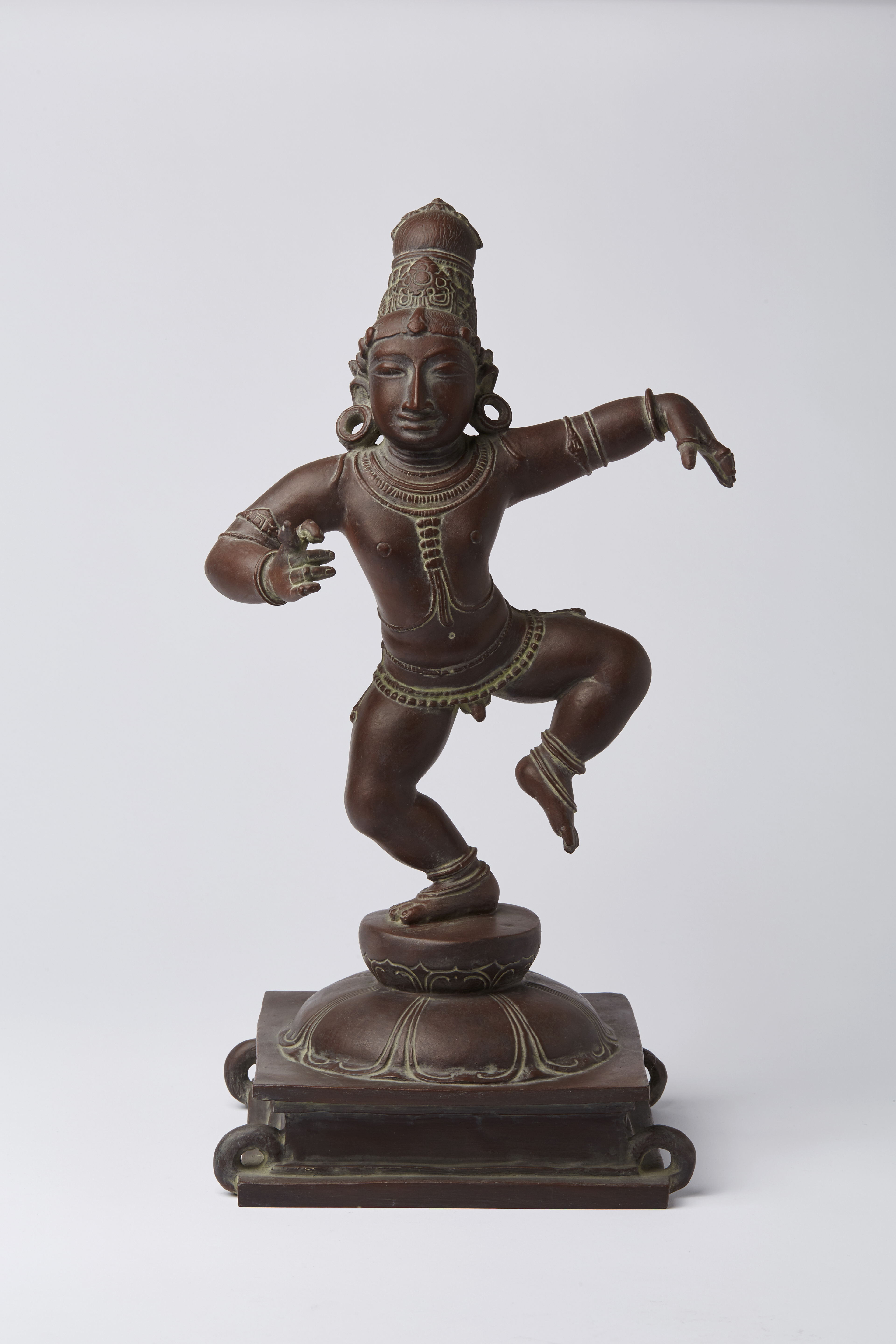 Krishna, tanzend